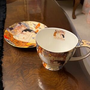 Carmani Art Gallery Gustav Klimt Mother and Child Limited Collection Cup Saucer.